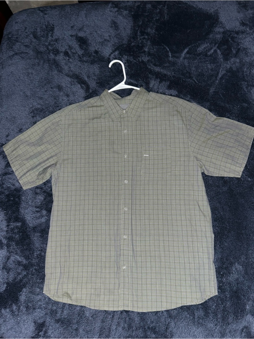 Quiksilver Olive Green Short-Sleeve Button-Down Shirt
